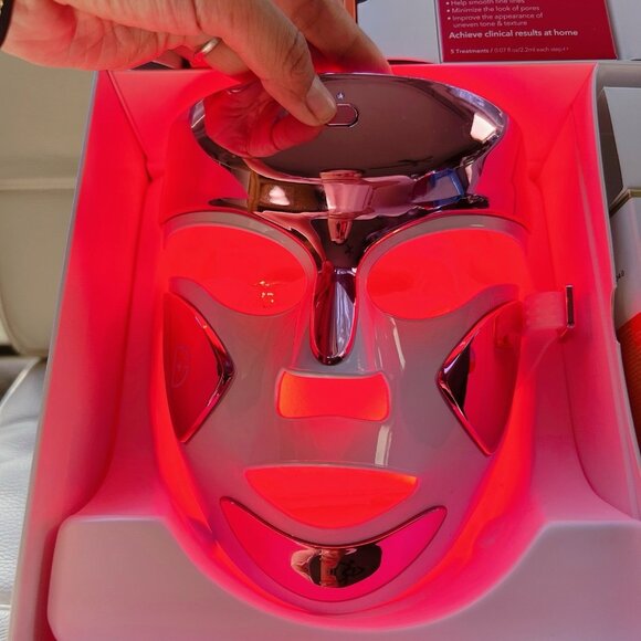 Dr. Dennis Gross Plump Glow Collagen Boost FaceWare Pro Mask Set Pink - Limited - Picture 8 of 15